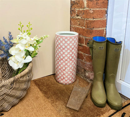 Red and White Daisy Chain Umbrella Stand-3