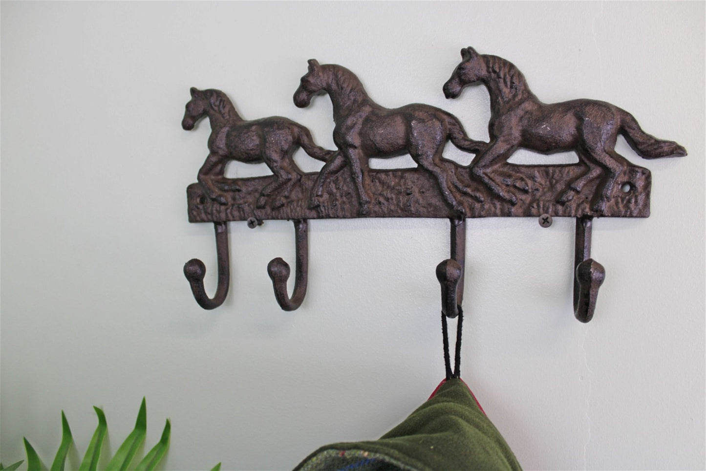 Rustic Cast Iron Wall Hooks, Three Horses-0