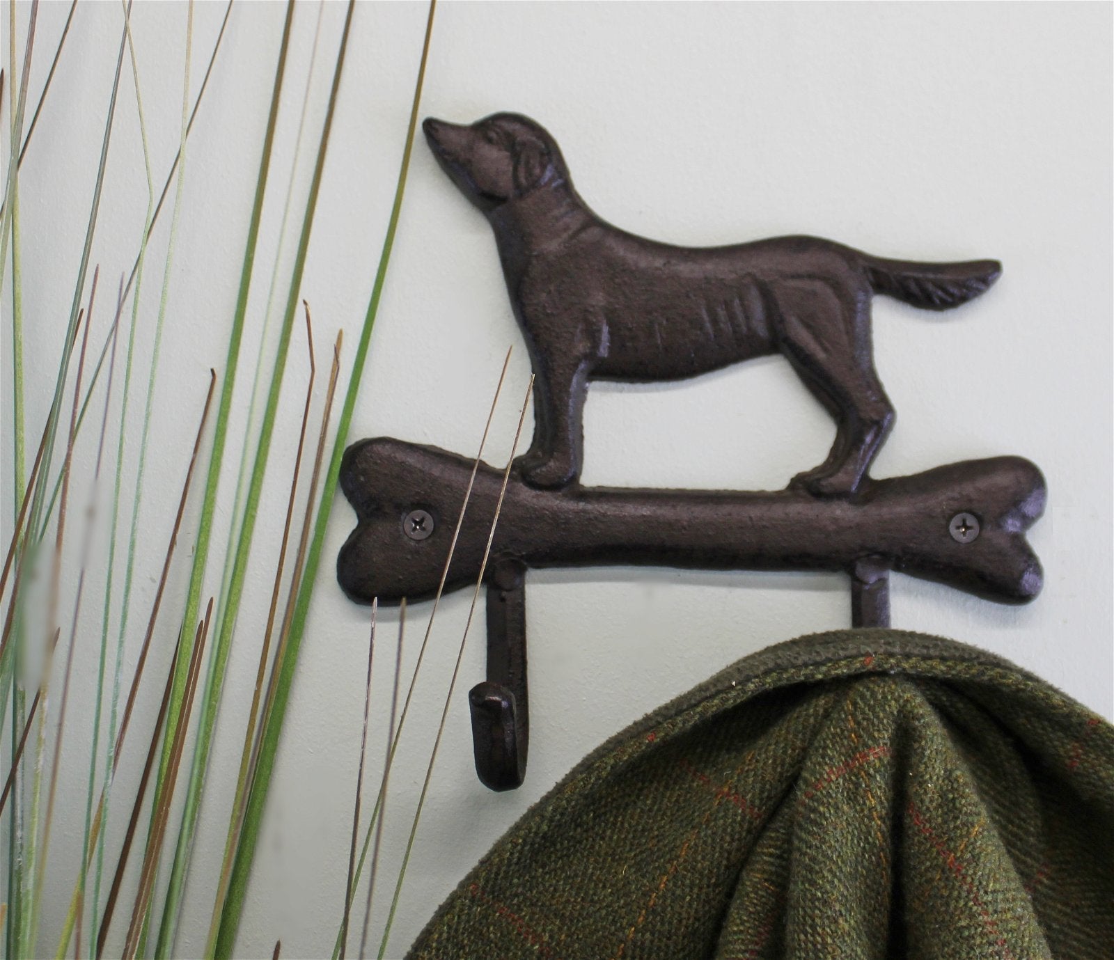 Rustic Cast Iron Wall Hooks, Gun Dog Design With 2 Hooks-2