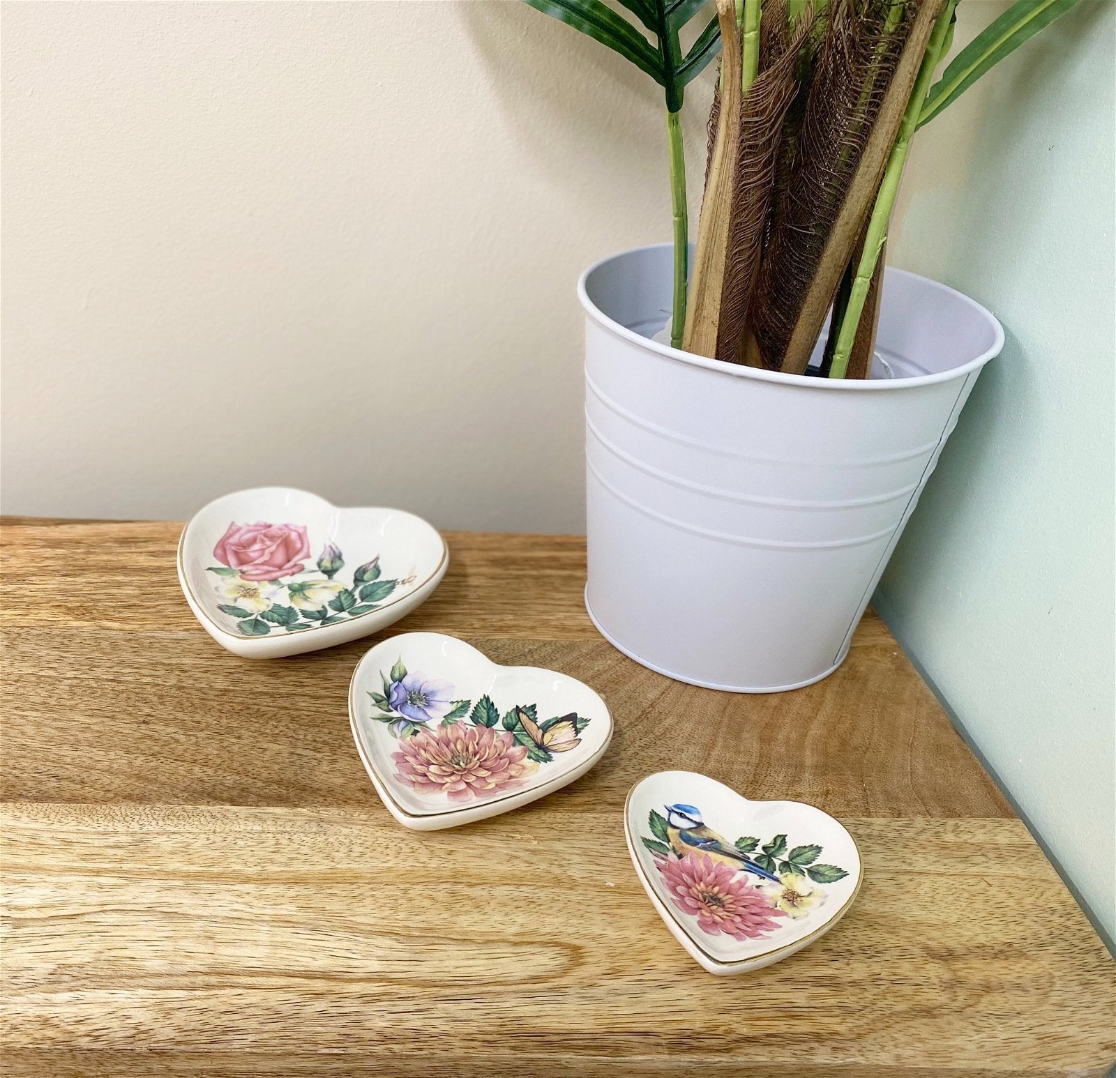 Set Of Three Heart Trinkets Dishes with Gold Edging-2