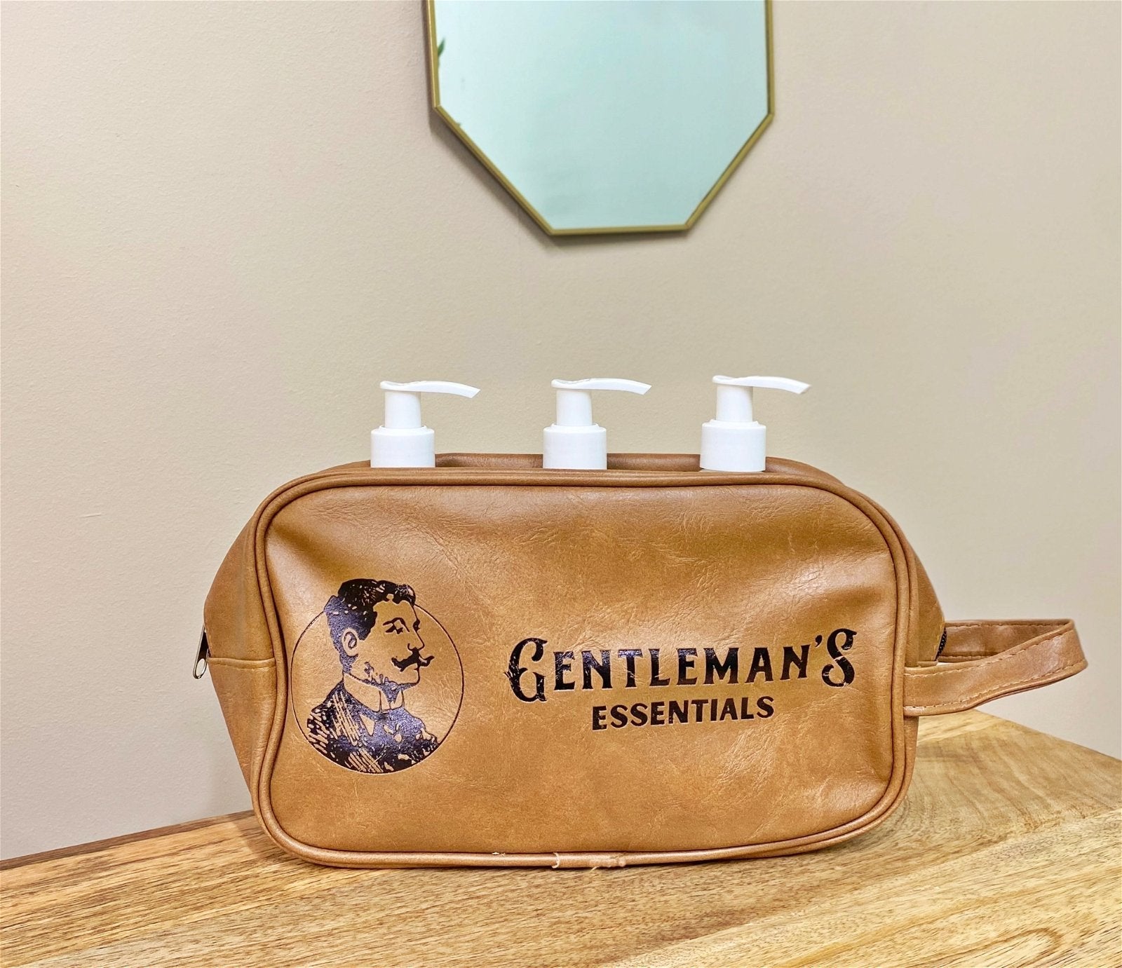 Gentlemans Toiletry Bag with Carrying Loop-1