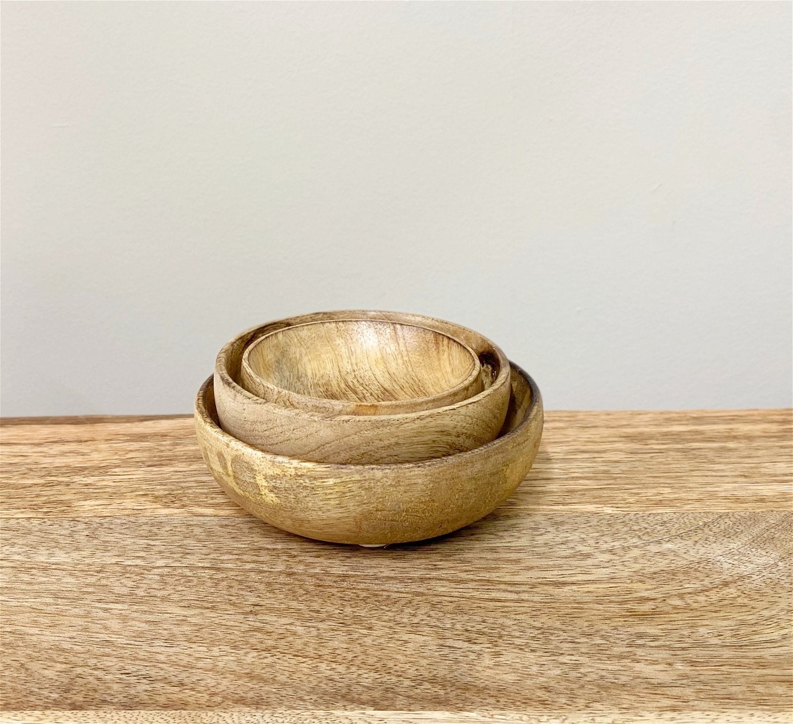 Mango Wood Round Bowls Three Piece-1