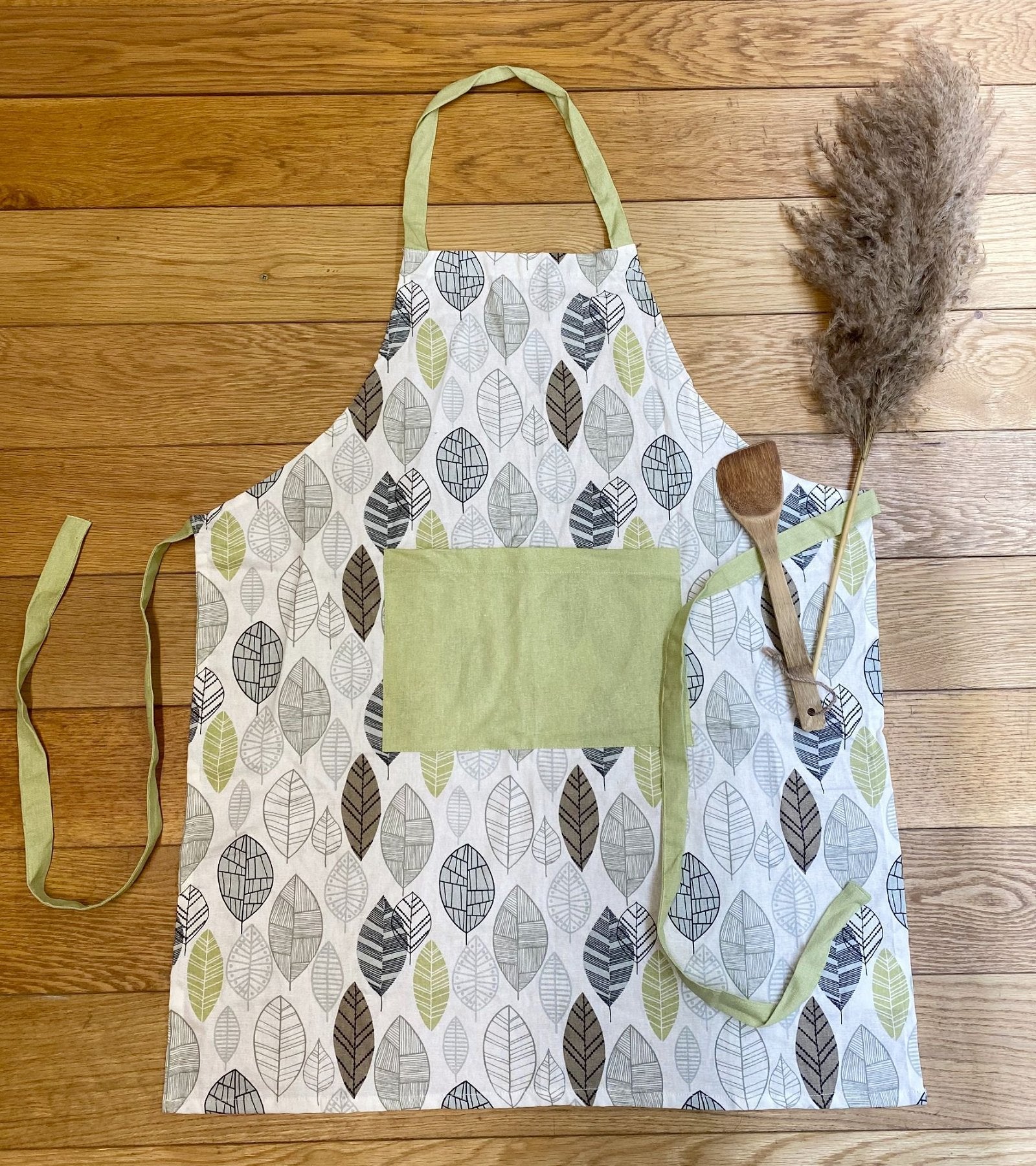 Kitchen Apron With Contemporary Green Leaf Print Design-1