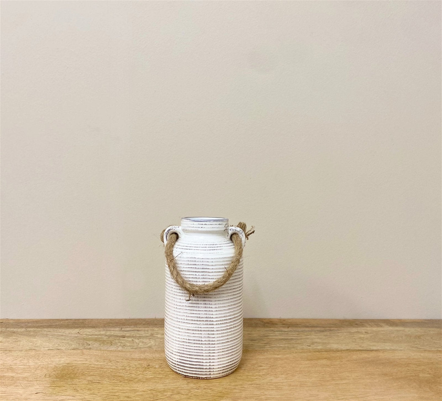 Small Stone Vase with Rope Handle-4