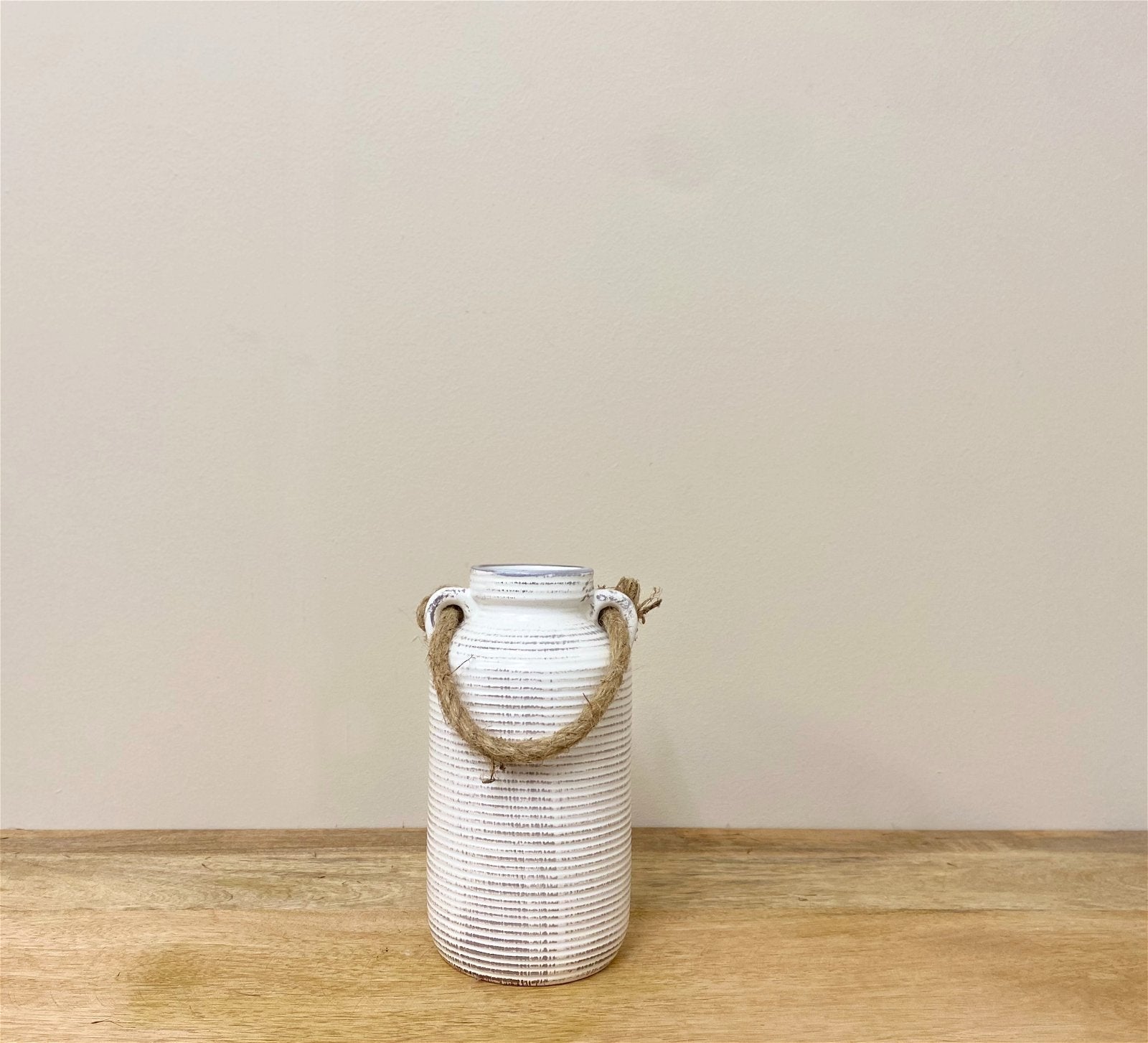 Small Stone Vase with Rope Handle-4